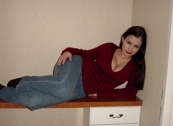 Раздолбанные киски и висячие сиськи не мешают мамам трахаться 1 фотка