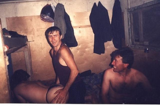 Секс втроём в селе это норма для рабочих девах 2 фотка