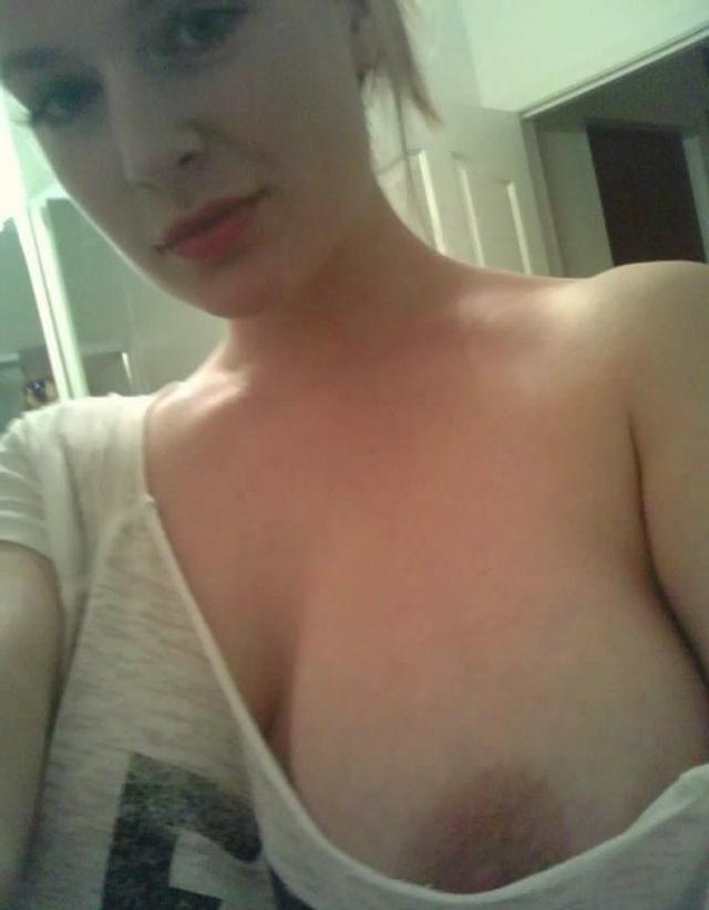 Соблазнительные зрелые телки в чулках и их большие сиськи 37 фотка